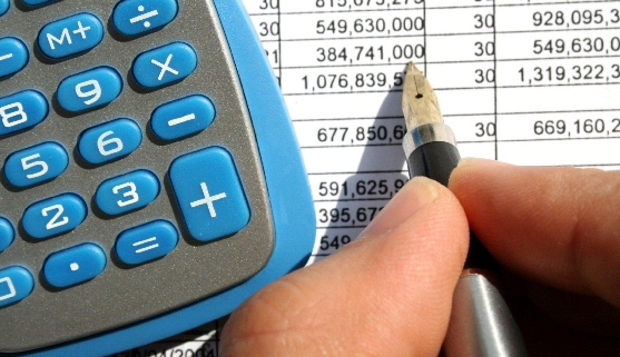 Профицит или дефицит бюджетов стран 2015